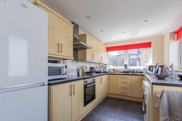 4 bed house, Russell Street, Plasnewydd, Cardiff, CF243BG - Image 4